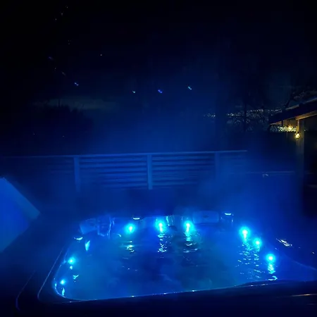 בית נופש Riverside Aalto Borealis