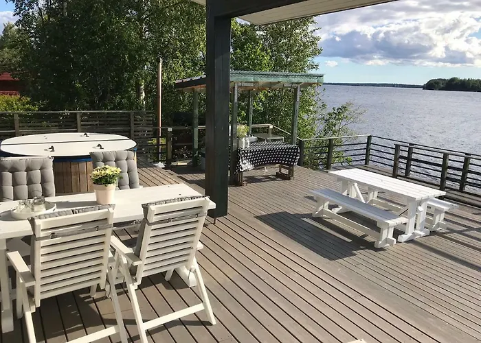 Riverside Aalto Borealis 度假居